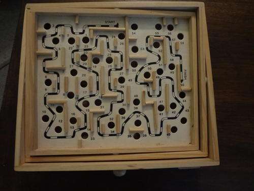 children game - wooden game - tilting platform maze