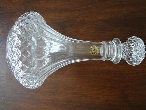 crystal decanter - new - never used. beautiful