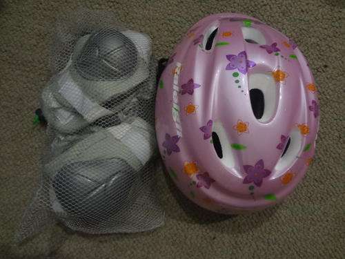 BRAND NEW SALE 10% OFF cycling children Raleigh helmet and protective gear - never used