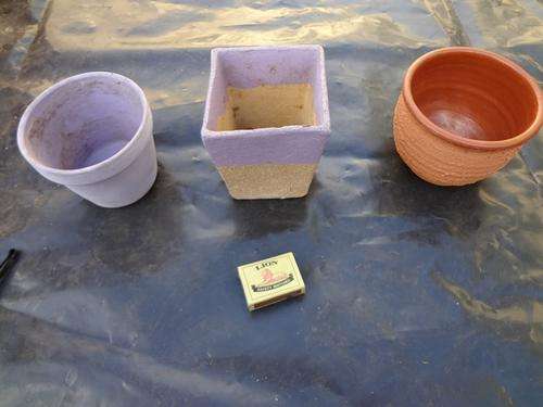 Pots (used either for pot plants or flower arrangements)