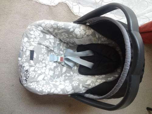 Peg Perego Primo Viaggio 0-9 months (0-13kg) Car Seat