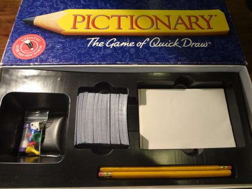 Boardgame - Pictionary Newer edition board game with 300 cards