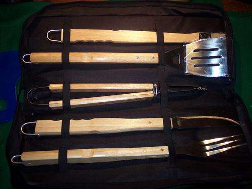Braai utensils stainless steel with wooden handles - tongs knifes etc.. with bag - new