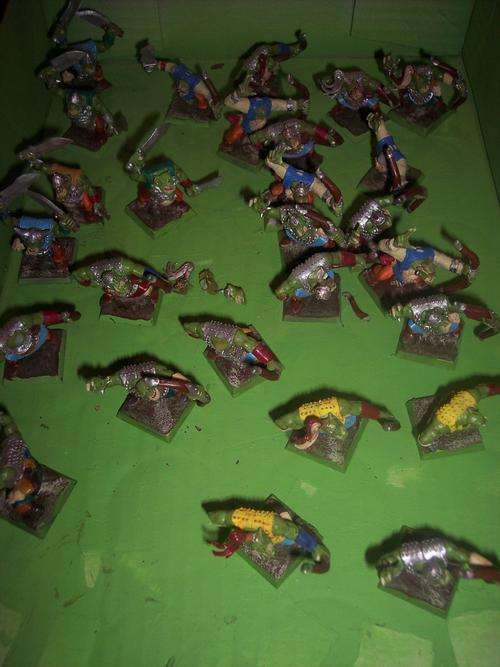Warhammer orc - plastic orcs * 27 (two missing heads)