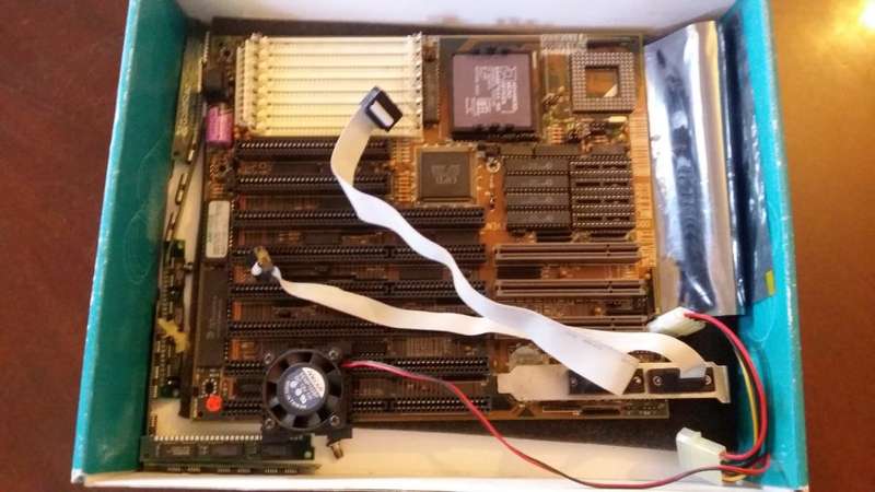 AMD 486dx4-100 Mainboard and Desktop PC RAM
