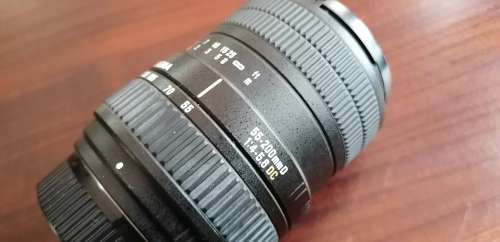 Sigma 55-200mm f/4.5-5.6 DC (Nikon Mount)