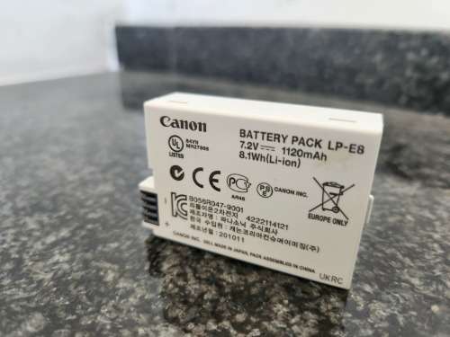 Original Canon 700D 650D 600D 550D Battery