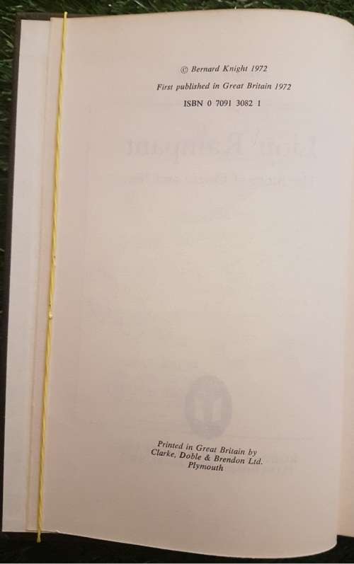 Lion Rampant - Bernard Knight.  (1st Edition)