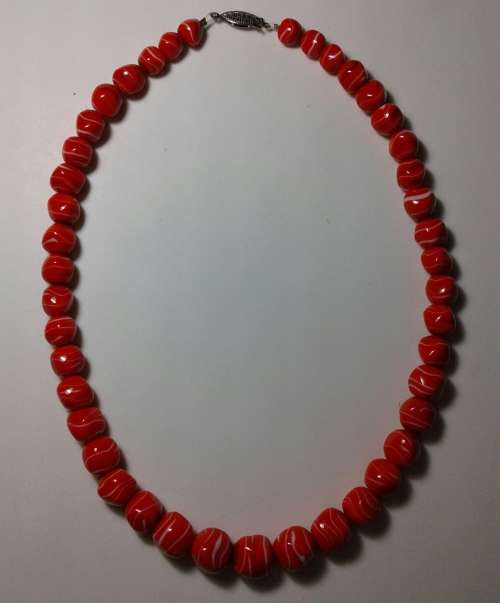 Hand Painted Porcelain or Art Glass Red & White Swirled Bead Necklace
