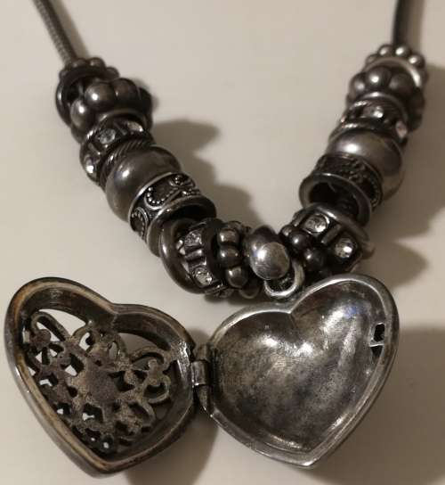 Miglio Silver Tone Chunky Necklace with Locket Pendant