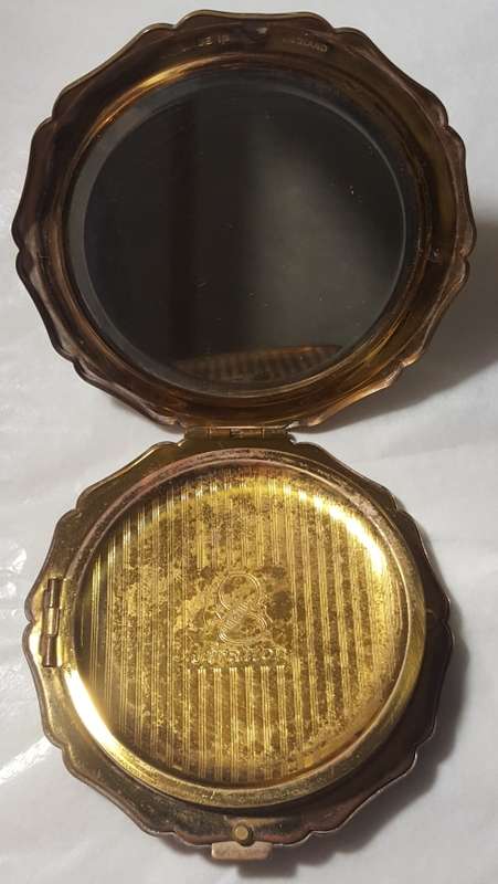 Vintage Stratton Powder Compact