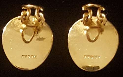 Beautiful Hallmarked 9ct Yellow Gold Clip On Earrings 2.4g