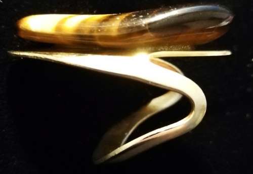 Vintage Gold Tone Wishbone Shape Ring with Huge Tiger Eye