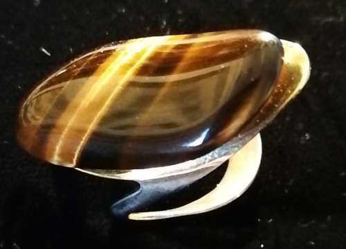 Vintage Gold Tone Wishbone Shape Ring with Huge Tiger Eye