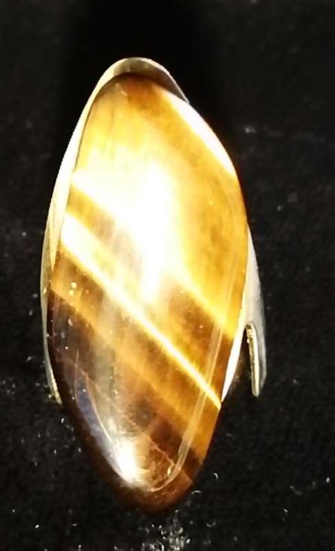 Vintage Gold Tone Wishbone Shape Ring with Huge Tiger Eye