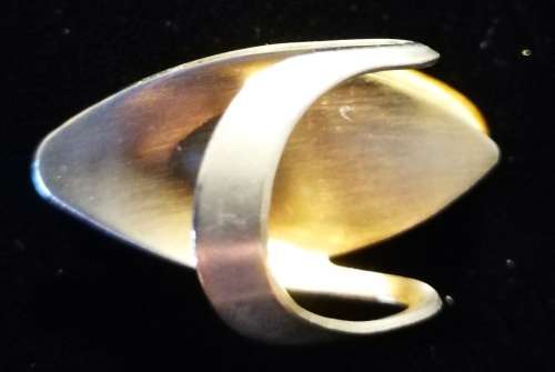 Vintage Gold Tone Wishbone Shape Ring with Huge Tiger Eye