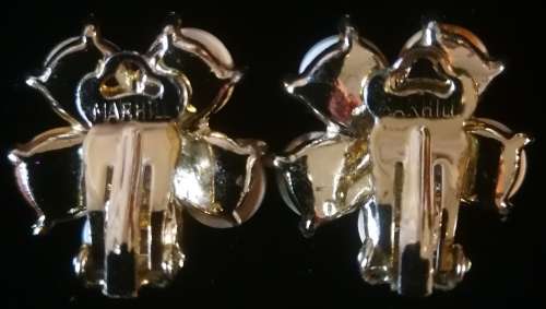 Vintage Gold Tone Marhill Signed Clip On Earrings with Genuine Mother of Pearl
