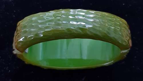 Vintage Genuine Pea Green Bakelite Cuff Hinged Bangle