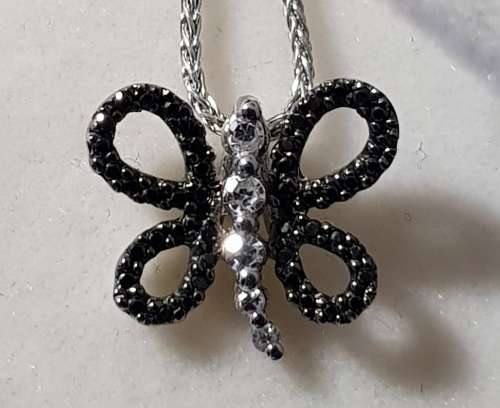 9ct White Gold Chain with Dragonfly Pendant Encrusted with Black and Clear Diamonds