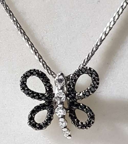9ct White Gold Chain with Dragonfly Pendant Encrusted with Black and Clear Diamonds