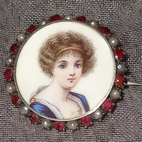 Antique Miniature Lady Portrait Brooch set with Genuine Seed Pearls and Garnets
