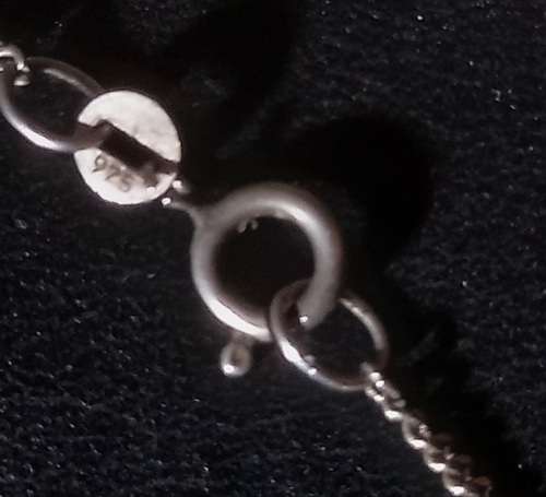 Vintage Sterling Silver 925 Fine Chain with Dainty Onyx Inset Pendant