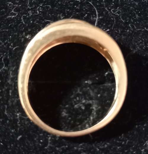 9ct Yellow Gold Sapphire and Diamond Ring
