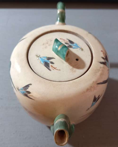 Antique Japanese Satsuma Signed  Hand Painted Teapot