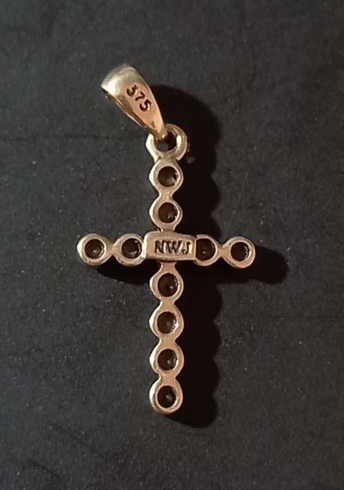 9ct Yellow Gold Diamond Cross Pendant