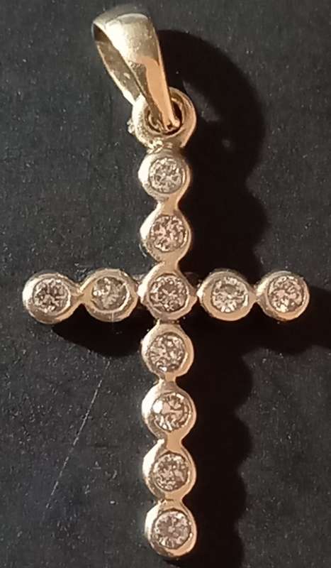 9ct Yellow Gold Diamond Cross Pendant