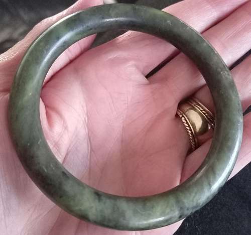 Vintage Spinach Green Jadeite Jade Bangle