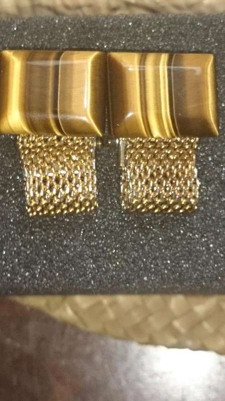 Vintage Gold-Tone Cuff-links with Tiger Eye