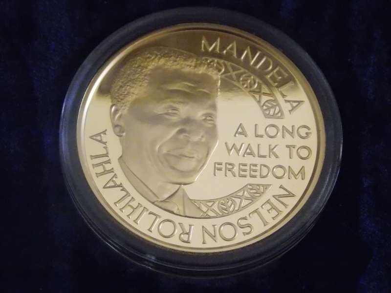 1 0z Gold Mint of Norway Mandela/De Klerk Peace Laureate 24 Carat Gold Proof coin with certificates