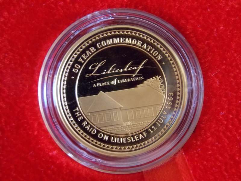 2012 MANDELA LILIESLEAF MEMORY AND LEGACY SET  2 x 1/4 Oz Gold plus 1 x 1oz Silver with certificates