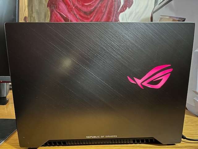 Asus Rog Strix Scar 2 Gaming Laptop