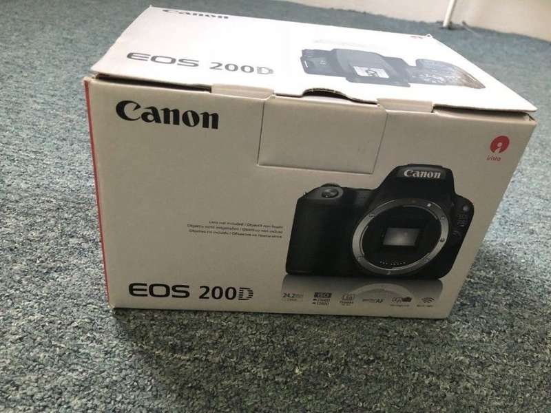 Canon EOS 200D SLR Digital Camera  BRAND NEW , UNUSED AND BOXED, BODY ONLY