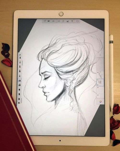 Apple iPad Pro 12.9" (Wi-Fi Only) 256GB WITH PEN VERY GOOD CONDITION