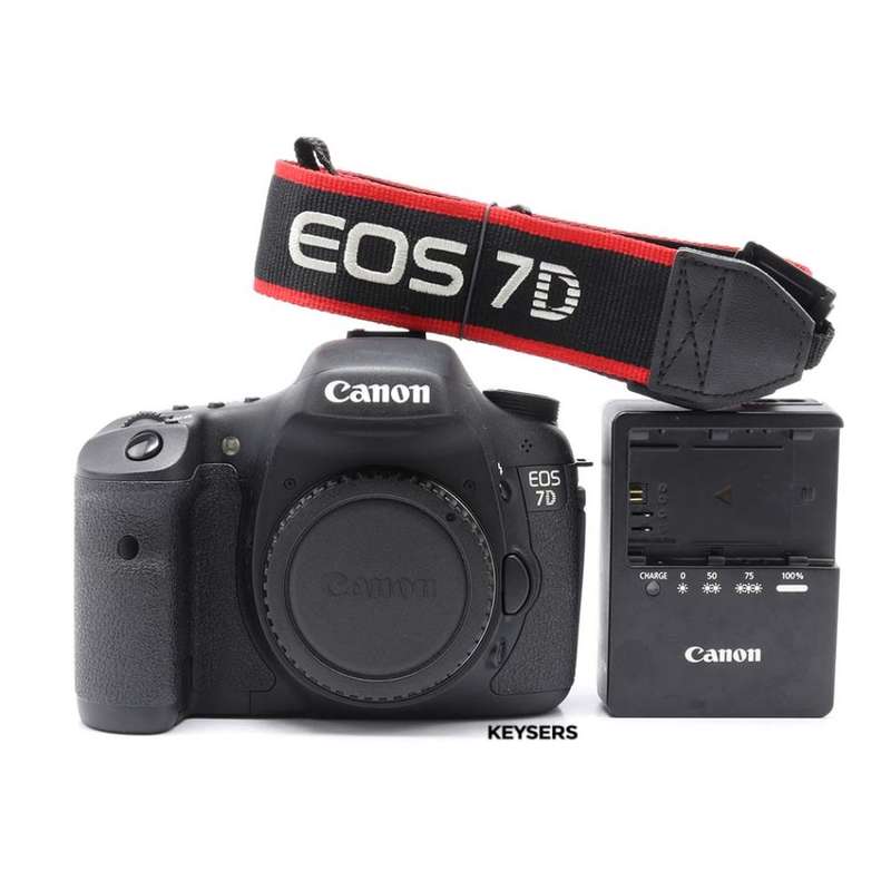 CANON EOS 7D, BODY ONLY IN EXCELLENT CONDITION