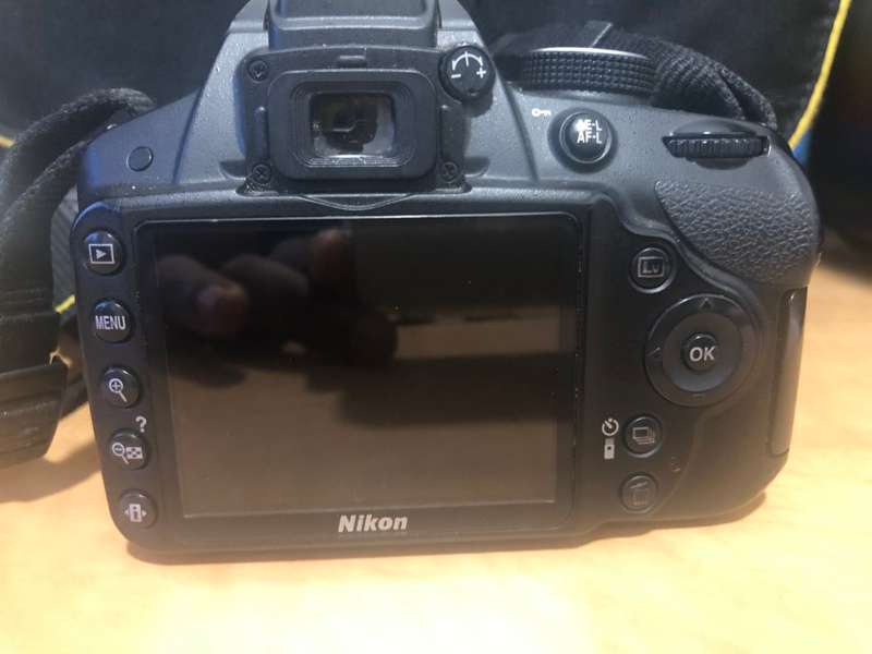 Nikon D3200 , 24MP DSLR Camera with 18-55mm IN EXCELLENT CONDITION. WITH LOWEPRO CARRY BAG