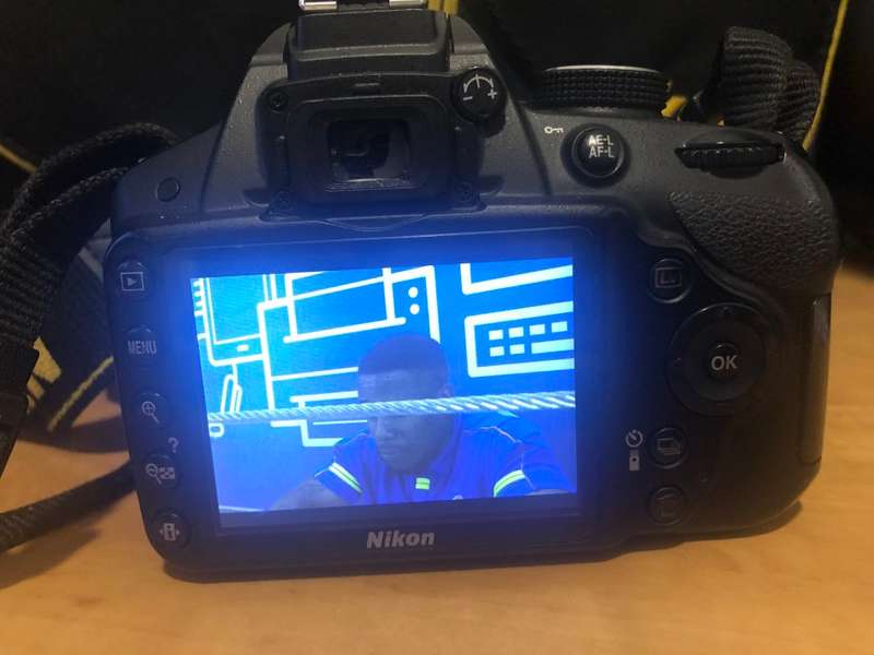 Nikon D3200 , 24MP DSLR Camera with 18-55mm IN EXCELLENT CONDITION. WITH LOWEPRO CARRY BAG