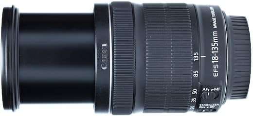 CANON EFS 18-135MM F/3.5-5.6 ( IMAGE STABILIZER ) IS STM LENS FOR CANON  IN EXCELLENT CONDITION