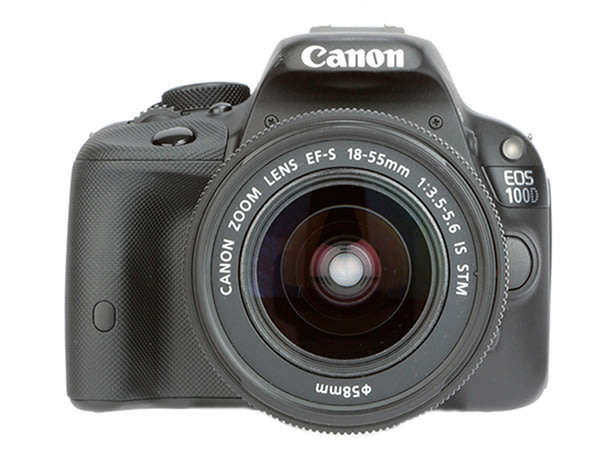 CANON 100D IN EXCELLENT CONDITION WITH 18-55MM LENS , 8GB MEMORY CARD AND SHOULDER BAG