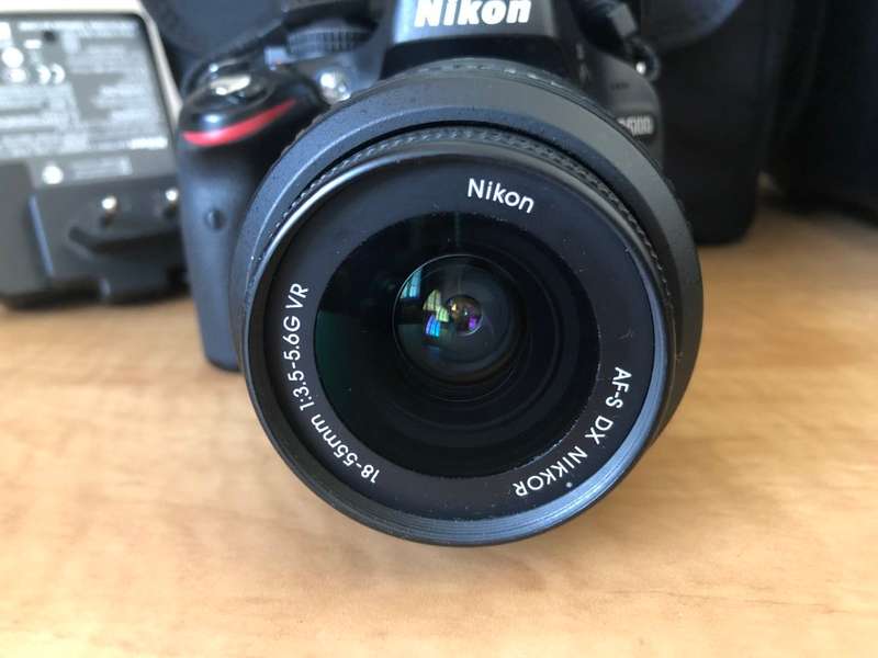 Nikon D5100 DSLR with 18-55mm f/3.5-5.6G DX VR Lens, LOWEPRO BAG , EXCELLENT CONDITION