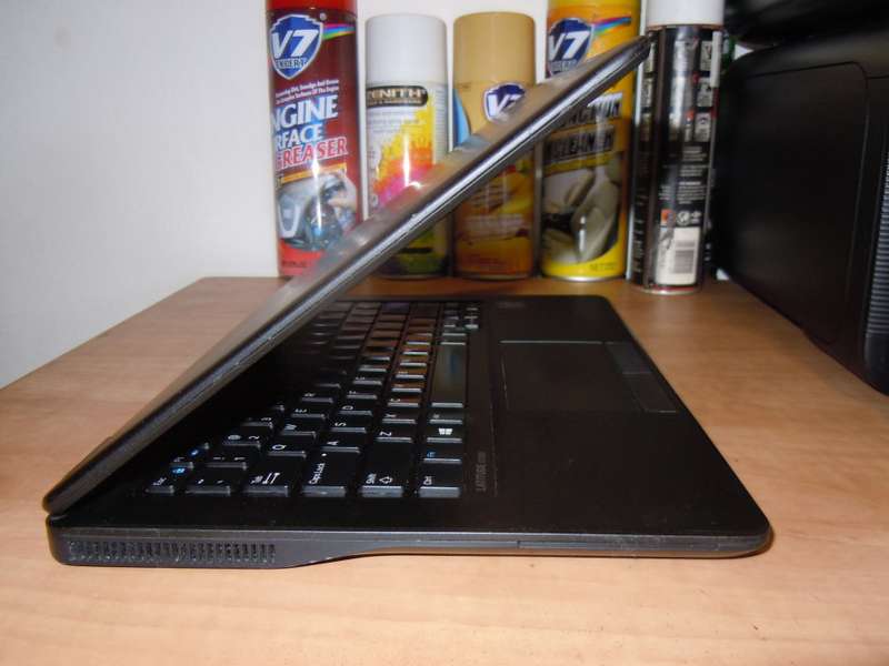 DELL LATITUDE E7250 , CORE I7-5600U @2.60GHz ,8GB RAM ,256GB SSD ,INTEL HD GRAPHICS 5500, 3G WWAN