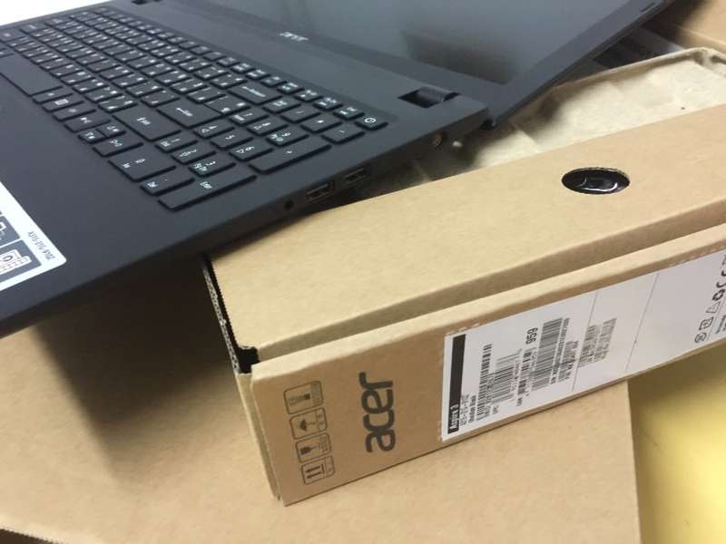 Acer Aspire 3 A315-53-30US Core i3-7020U 4GB Ram 1TB HDD 15.6" Intel HD Graphics 620 .BRAND NEW