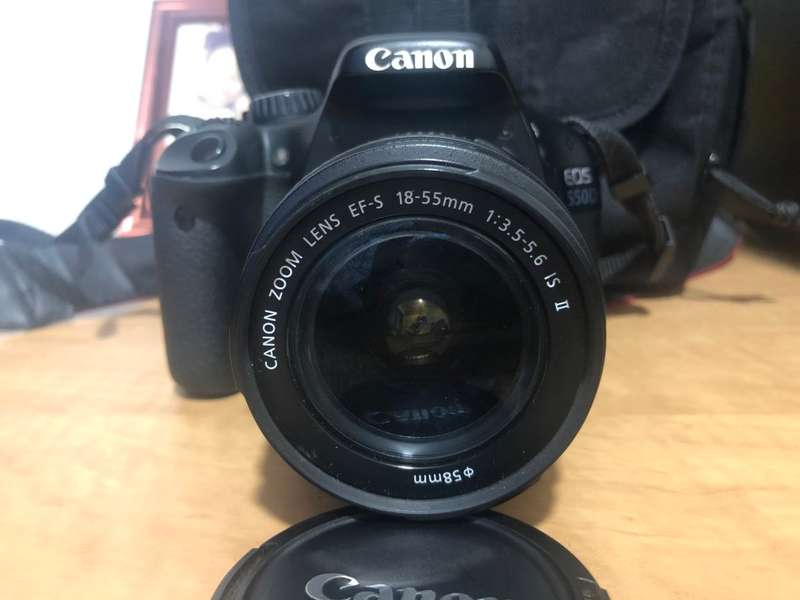 Canon EOS 550D Digital SLR camera FULL HD MOVIES with Canon 18-55MM LENS, LOWEPRO BAG
