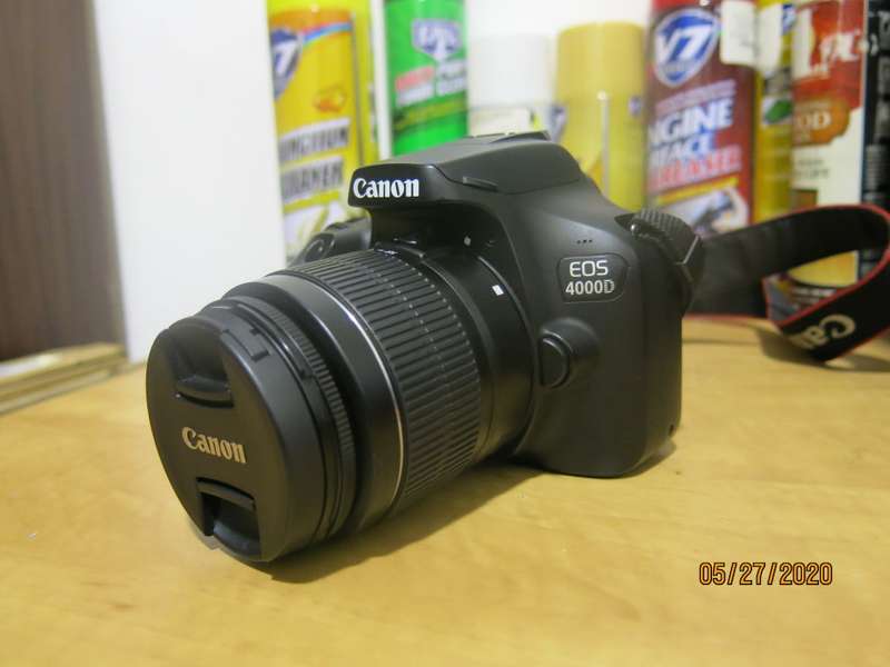 Canon EOS 4000D DSLR with EF-S 18-55mm III IN EXCELLENT CONDITION WITH CANON BAG