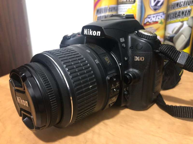 Nikon D90 DSLR Camera WITH NIKON 18-55MM VR LENS IN EXCELLENT CONDITION