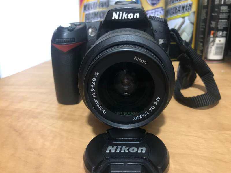 Nikon D90 DSLR Camera WITH NIKON 18-55MM VR LENS IN EXCELLENT CONDITION