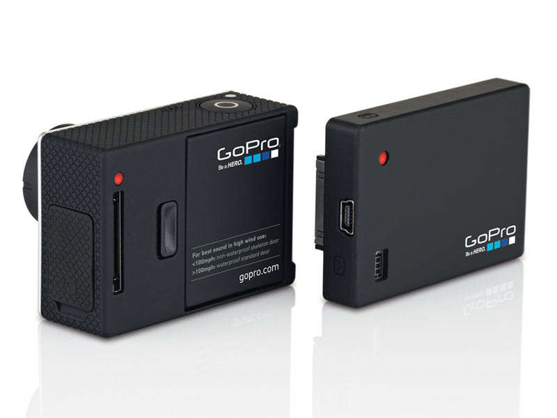 GOPRO HERO 4 IN EXCELLENT CONDITION WITH GoPro Battery BacPac AND HOUSING